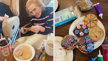 Birmingham care home Residents enjoy biscuit decorating afternoon